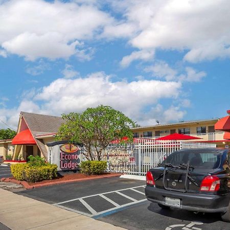 Econo Lodge Hollywood - Ft Lauderdale International Airport Exterior photo